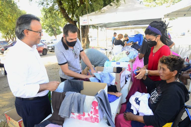 Terceira edição do projeto Dignidade na Rua é realizada nesta segunda-feira (26)