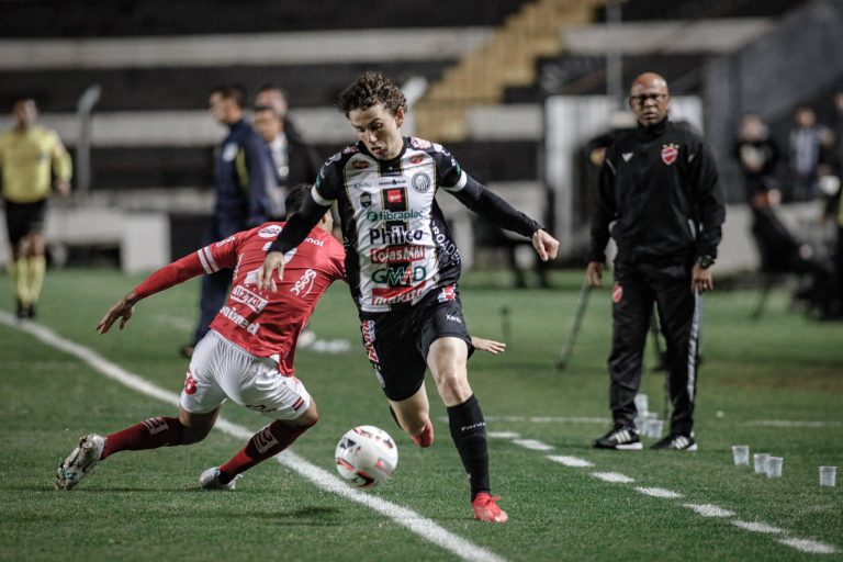 Fora de casa, Vila Nova busca o empate contra o Operário e mantém reação na Série B