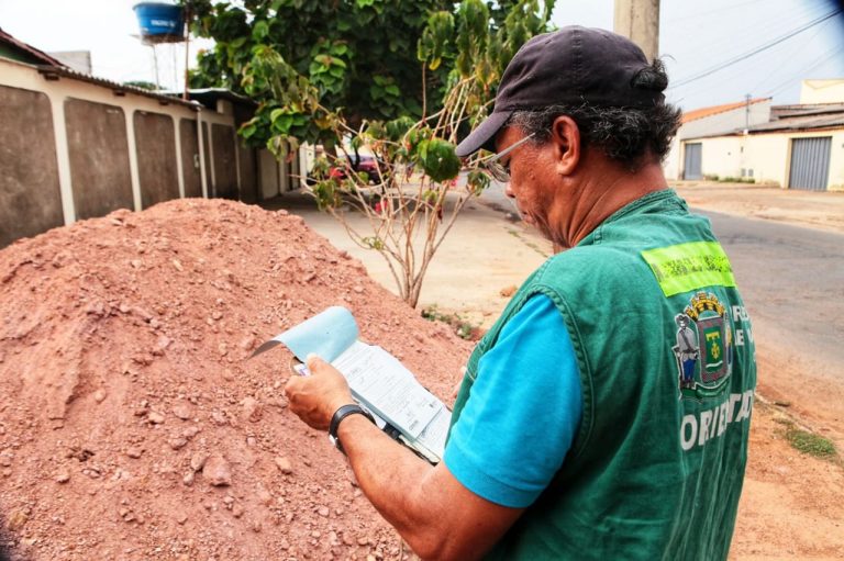 1,5 mil notificações são aplicadas para desestimular descarte irregular de entulho e lixo na capital