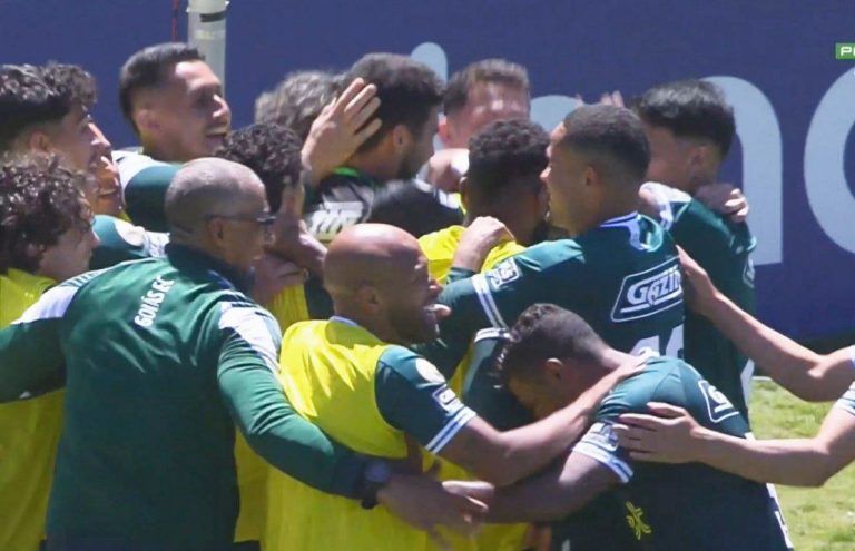 Goiás sai atrás do placar, mas com gol de Pedro Raul arranca o empate contra o RB Bragantino