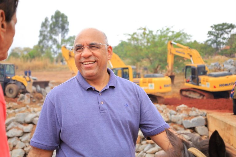 Rogério Cruz institui comitê de acompanhamento de obras públicas prioritárias, em Goiânia