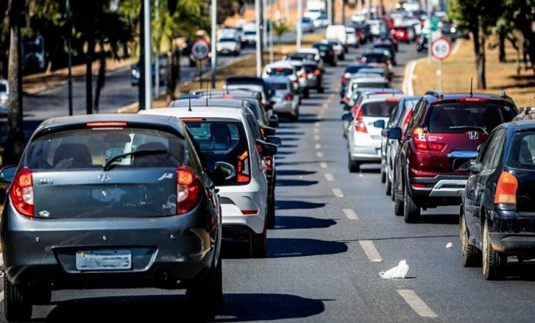 Comércio de veículos, motocicletas e peças cresce pelo 19º mês seguido em Goiás