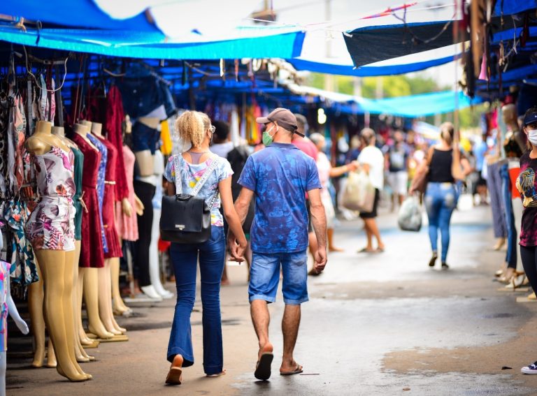 Feira Hippie voltará a se organizar conforme mapa histórico, e sorteio para alocação de bancas é cancelado