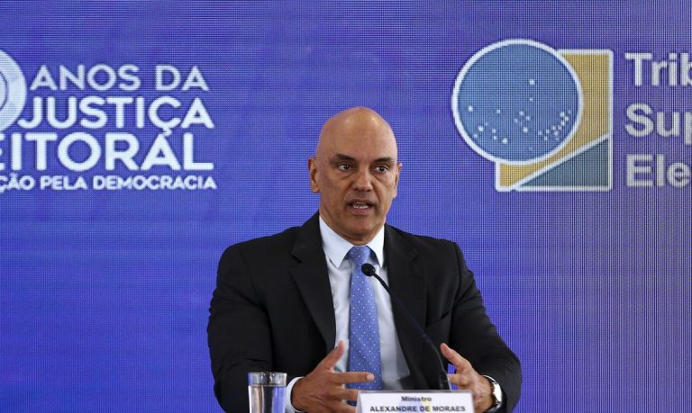 Moraes vota para tornar réus mais 200 denunciados por ataques de 8/1