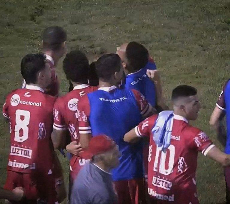 Nos acréscimos, Vila Nova arranca empate com a Ponte Preta e mantém série de invencibilidade