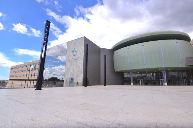 Confira quem são os 41 deputados estaduais eleitos neste domingo (2) em Goiás