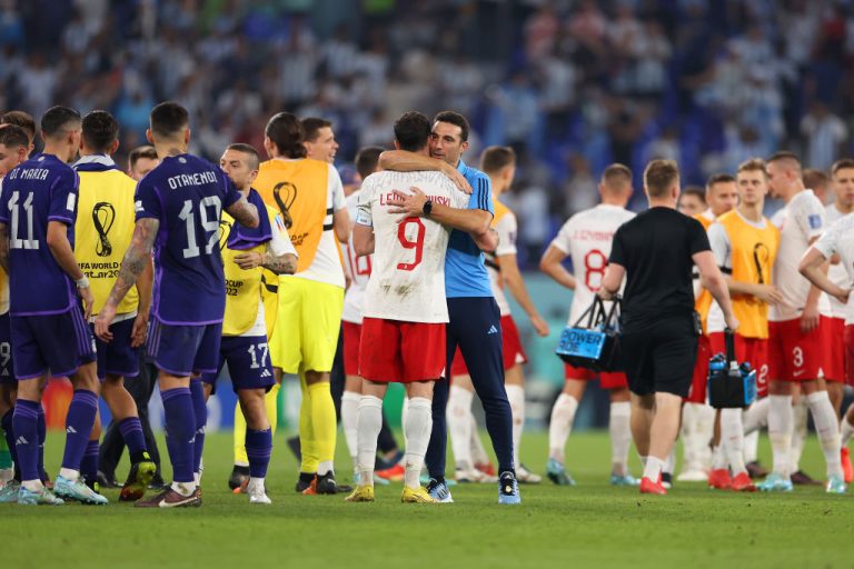 Argentina supera Polônia, mas ambas se classificam no Grupo C da Copa