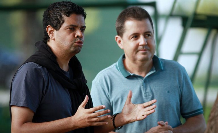 Presidente do Goiás vai usar licença para rever futuro dele no clube