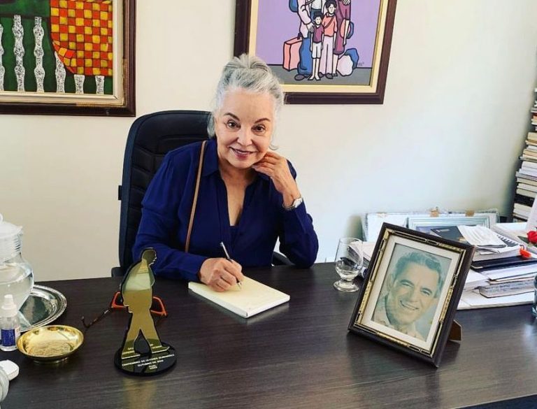 Após contrair infecção Dona Iris é internada em Goiânia