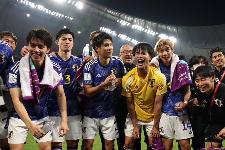 Japão surpreende Espanha e se garante nas oitavas da Copa do Catar