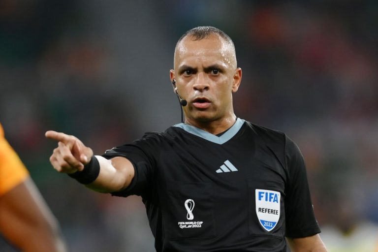 Wilton Pereira Sampaio irá apitar a decisão da Supercopa do Brasil entre Palmeiras e Flamengo