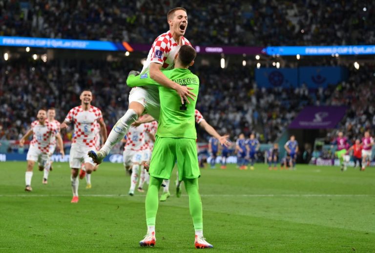 Nos pênaltis, Croácia supera Japão e avança para as quartas de final da Copa
