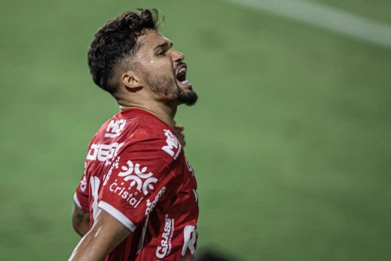 Goiás acerta com o atacante Alesson, do Vila Nova, até o fim de 2023