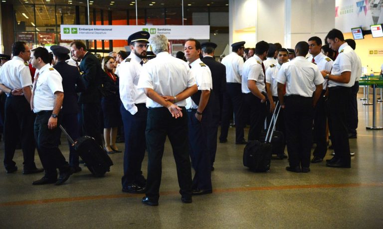 Chega ao fim a greve dos aeronautas
