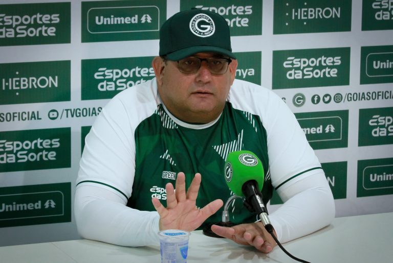Técnico do Goiás avalia empate com o Anápolis e critica a arbitragem: “pênalti claríssimo”