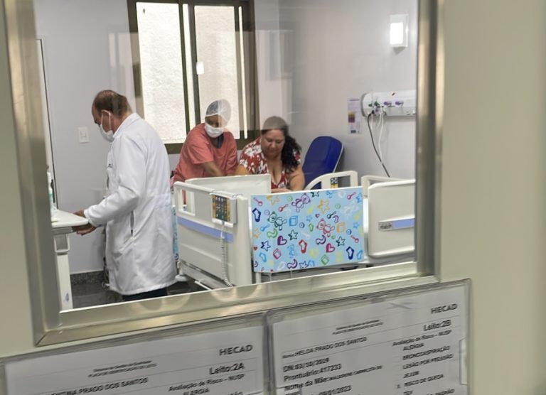 Gêmeas Valentina e Eloá