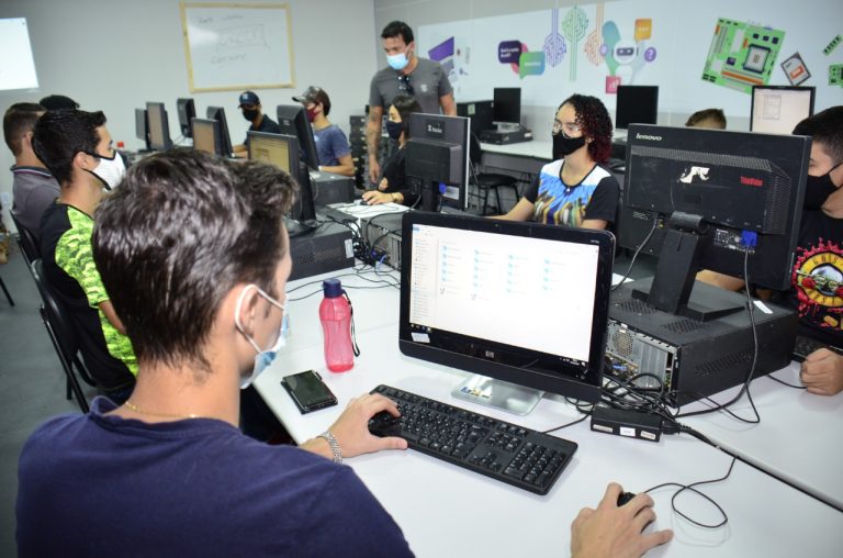 Aberta inscrições para 180 vagas gratuitas para cursos na área de tecnologia, em Goiás