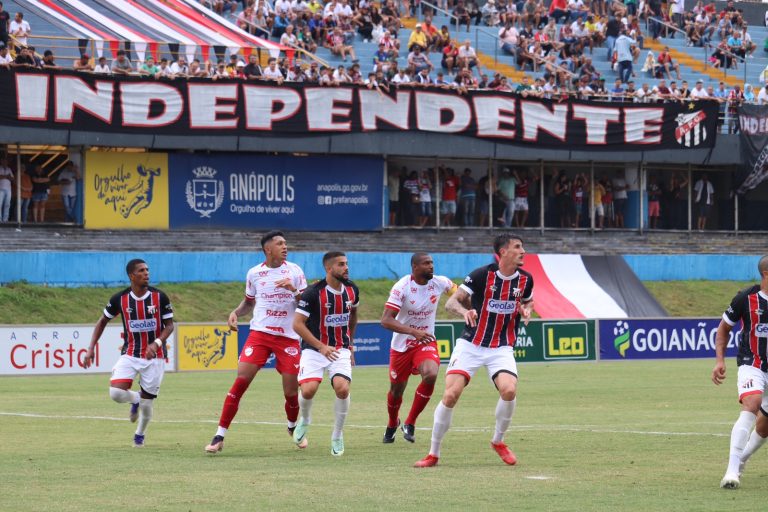 Vila Nova busca o empate diante do Anápolis e segue invicto no Campeonato Goiano