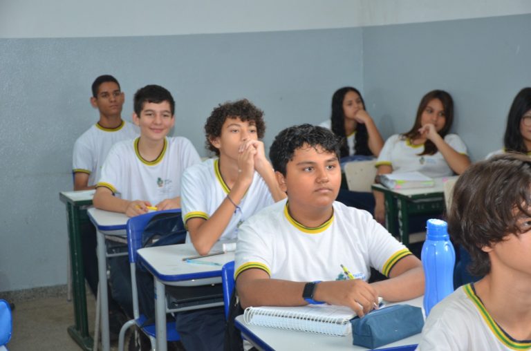 Aulas na rede estadual de educação começam nesta quarta-feira (18)