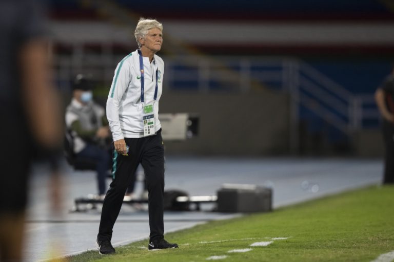 Pia Sundhage está entre as três finalistas do Prêmio FIFA The Best