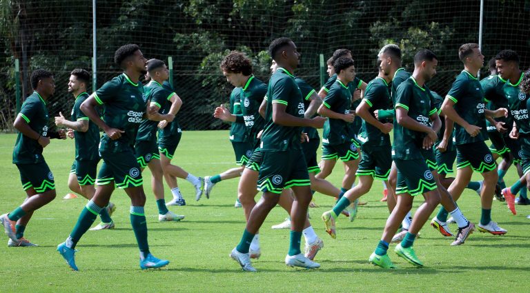 Goiás enfrenta o Grêmio Anápolis neste domingo (05); confira a provável escalação