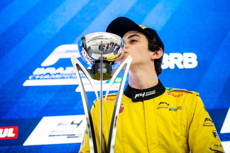 Lucas Staico disputará a GB3 pela Douglas Motorsport na Inglaterra em 2023