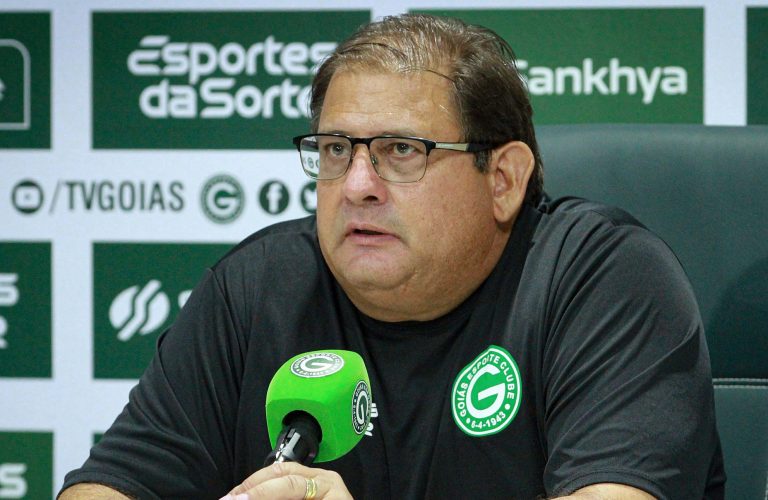 Guto Ferreira destaca evolução do Goiás e elogia Kauan: “tem personalidade”