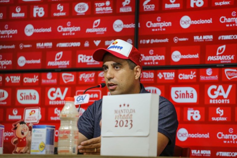 Presidente do Vila Nova, Hugo Jorge Bravo, confirma sondagens por João Lucas e Rodrigo Gelado