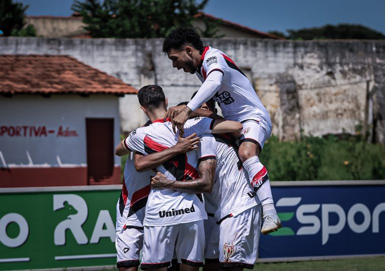 De virada, Atlético-GO vence o Inhumas no Zico Brandão