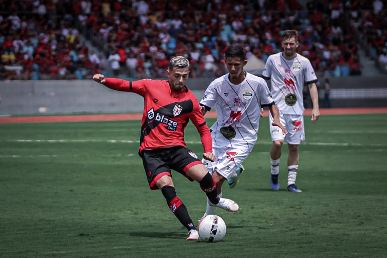 Em jogo de seis gols, Goiânia surpreende e desbanca o favorito Atlético-GO