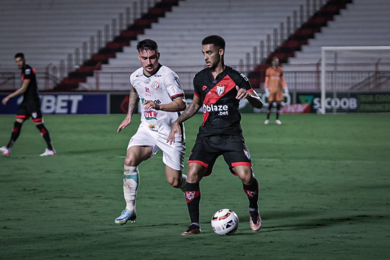 Atlético-GO vence o Morrinhos e se reabilita no Campeonato Goiano