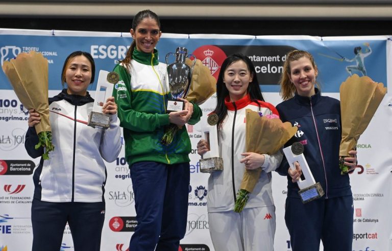 Nathalie Moellhausen vence a Etapa de Barcelona da Copa do Mundo de Esgrima