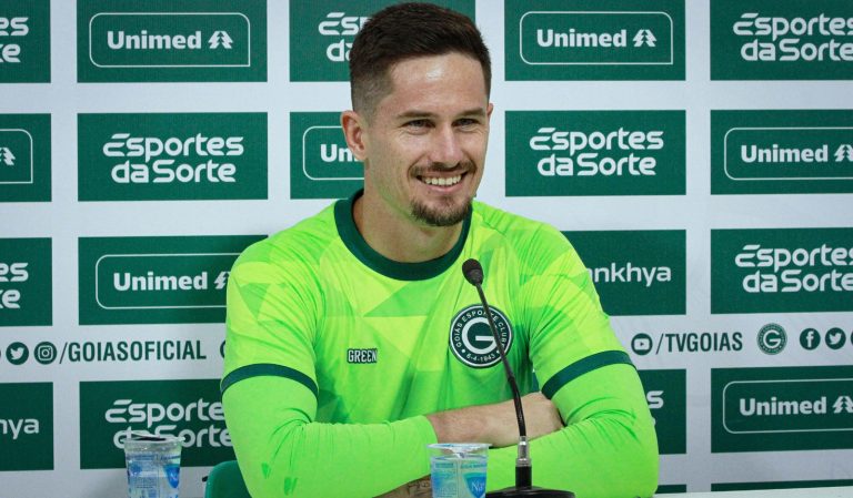 Prestes a completar 200 jogos pelo Goiás, Tadeu anseia por um título com a camisa esmeraldina