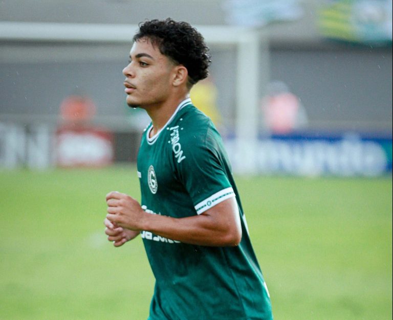 Após imbróglio, Kauan deixa o Goiás para vestir a camisa do Fortaleza