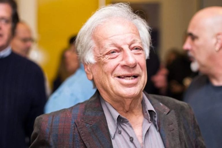 Músico e humorista Juca Chaves morre aos 84 anos