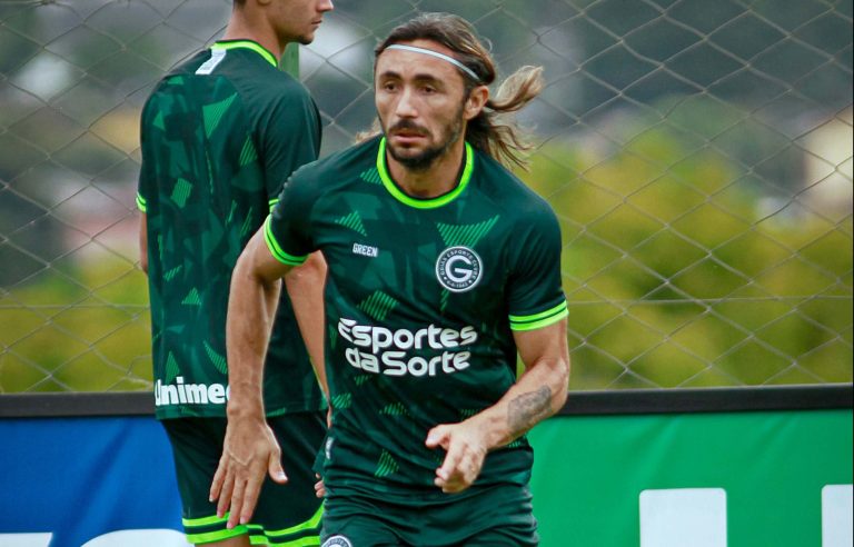 Goiás prorroga contrato de Apodi até o final do Brasileirão