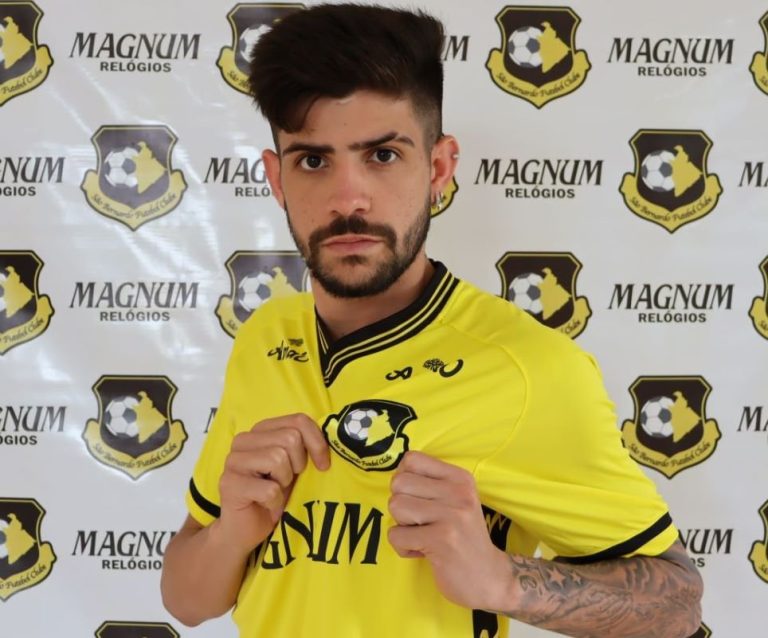 Matheus Regis, atacante do São Bernardo em 2023