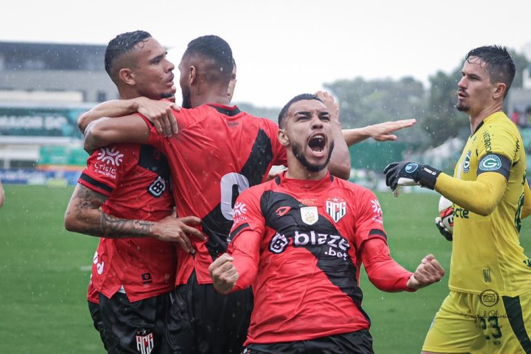 Nos pênaltis, Atlético-GO vence o Goiás e se sagra Campeão Goiano de 2023