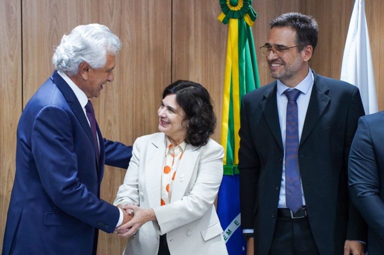 Em Brasília, Caiado articula liberação de recursos para a saúde em Goiás