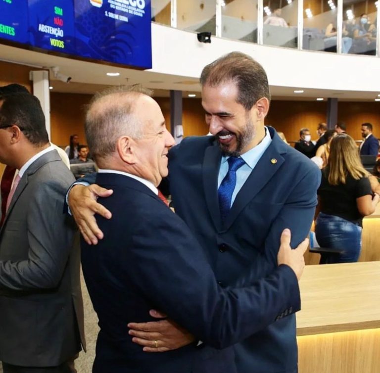 Vilmar Mariano empossa novo secretário da Fazenda e presidente do AparecidaPREV