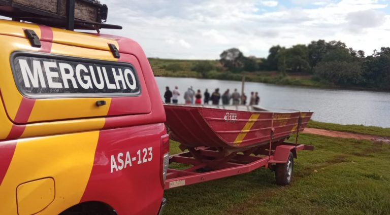 Bombeiros encontram corpo de homem que se afogou em Trindade