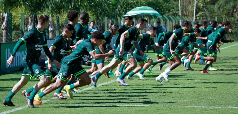 Goiás ganha reforços para o jogo contra o Internacional, veja quem está à disposição