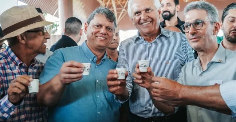 Em evento do agro, Caiado diz que não vai aceitar invasão de terras