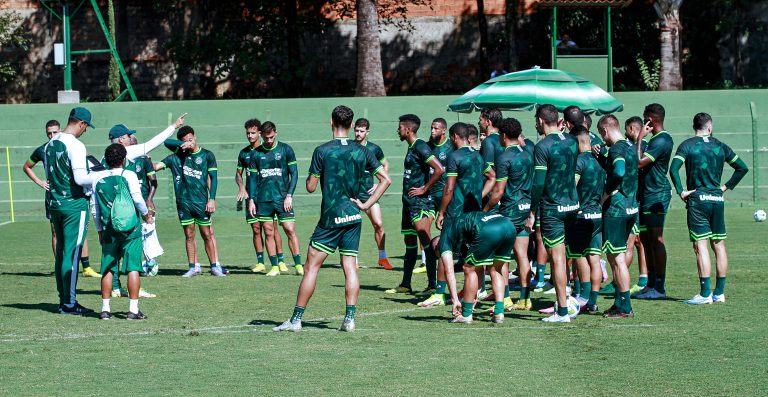Com dúvidas na escalação, Goiás recebe o Palmeiras pela Série A do Brasileirão 