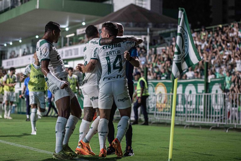Goiás é goleado pelo Palmeiras e entra na zona do rebaixamento