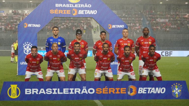 Com melhor aproveitamento do Campeonato, Vila Nova pode assumir a liderança contra o Ituano