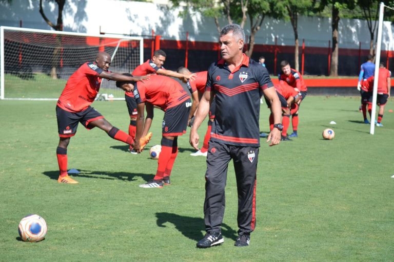Jorge Soter durante última passagem no Atlético Goianiense