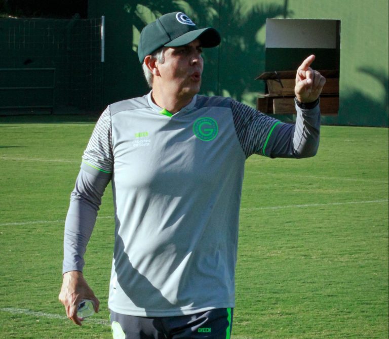 Presidente do Goiás afirma que reunião vai definir futuro de Emerson Ávila