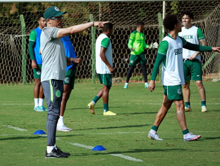 Sob o comando de Armando Evangelista, Goiás se prepara para maratona de jogos após a data Fifa 