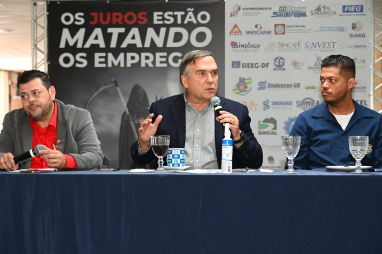 “Já passou da hora de abaixar”, diz Sandro Mabel sobre taxa de juros